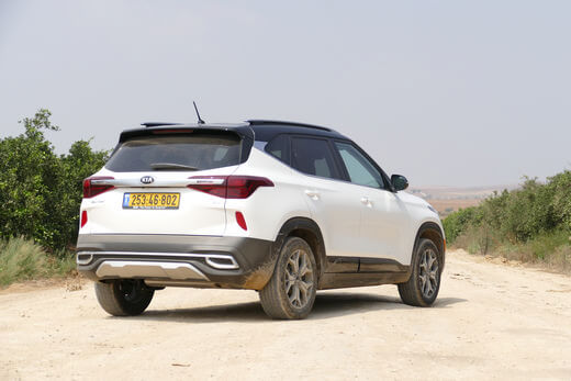 קיה סלטוס מול סקודה קאמיק קיה סלטוס מול סקודה קאמיק